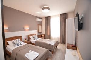 Отель GEOGRAPHY. Полулюкс двухместный twin 1