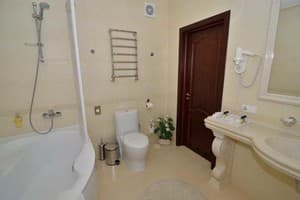 Отель Украина. Люкс двухместный  4
