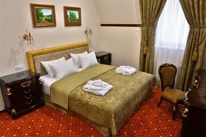 Отель Украина. Люкс двухместный улучшенный 1